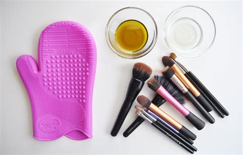 How to clean makeup brushes	– Wie man Make-up-Pinsel reinigt